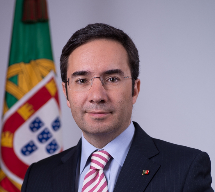 Ministro do Ambiente visita duna dos Caldeirões