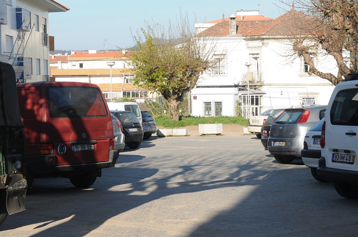 Comerciantes do Largo Sidónio Pais em Caminha querem requalificação do espaço