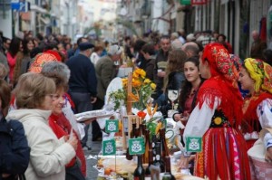 Maior Mesa De Pascoa