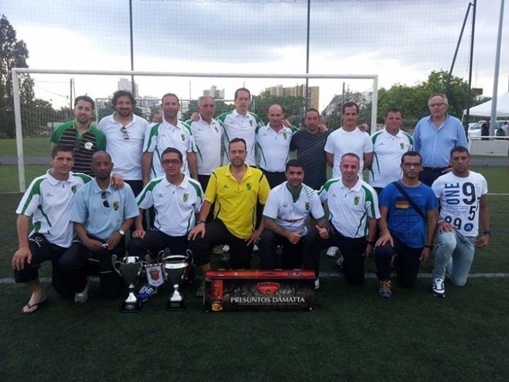 Veteranos do CD Cerveira conquistam taça de torneio francês