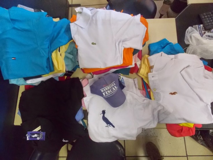 GNR apreende produtos falsificados em feira do Alto Minho GNR apreende produtos falsificados em feira do Alto Minho