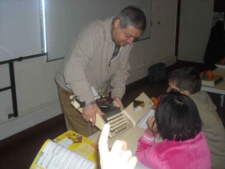 Autarca de Caminha transforma-se em escritor