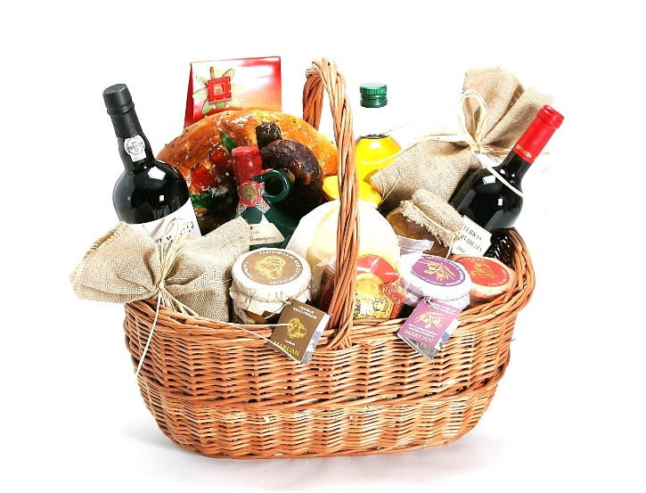 Cáritas apoia famílias carenciadas com cabazes de Natal Cáritas apoia famílias carenciadas com cabazes de Natal