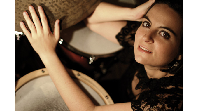 Lucia Martinez apresenta mais recente álbum de estúdio