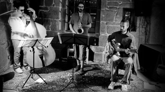jornal_c_oie_trio