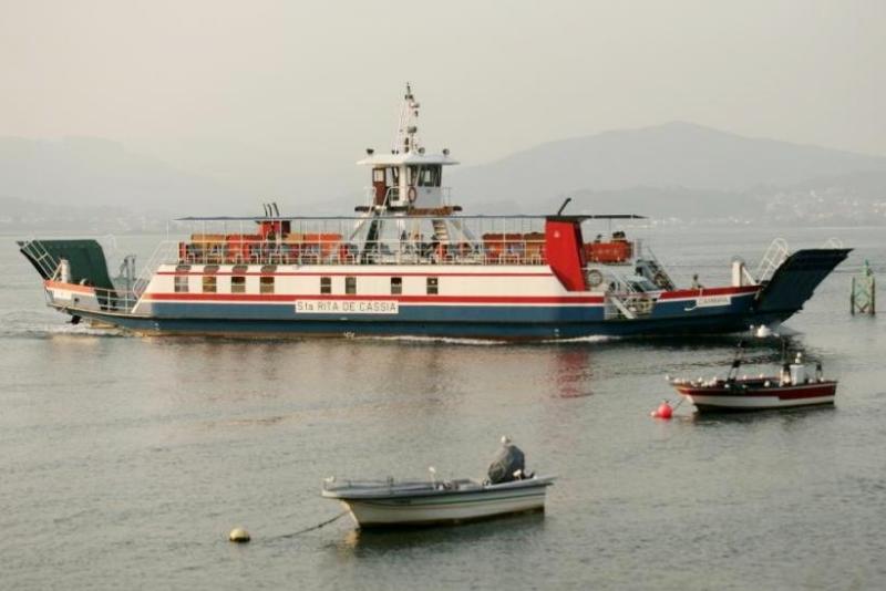 ferry-boat-caminha-guarda-rio-minho