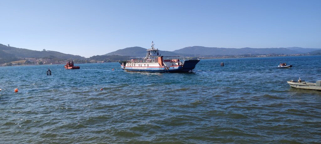 Ferry boat 25 7 25 6