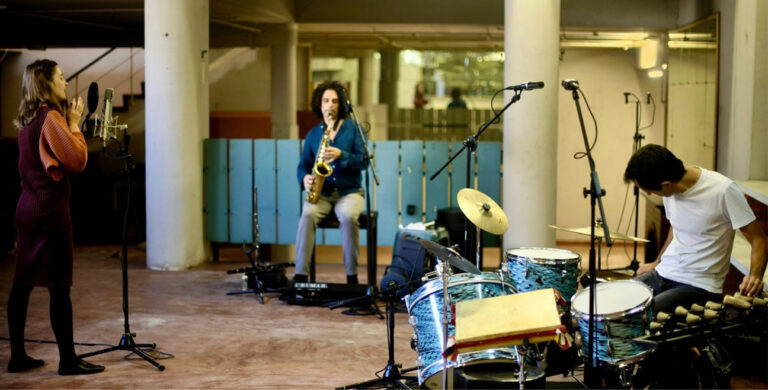 Nova base jornalc 2025 out space festival 2025 ii